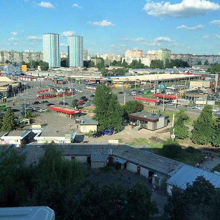 Appartamento Сдам Посуточно Однакомнатную Квартиру Charkiv Esterno foto